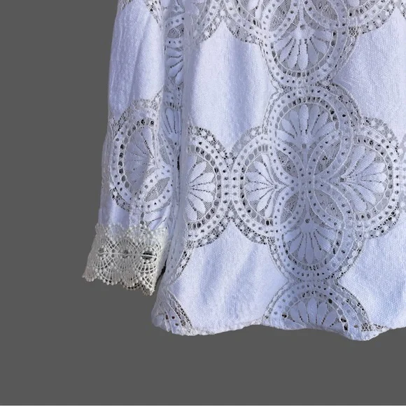 SEZANE White Lace Openwork High
Neck Eyelet Ruffle Button Back Bacall Blouse Top - Picture 16 of 17